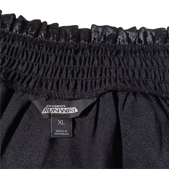 PROJECT RUNWAY Cinch Sleeve Smocked Off The Shoulder Sheen Black Top XL NWT - Picture 6 of 10